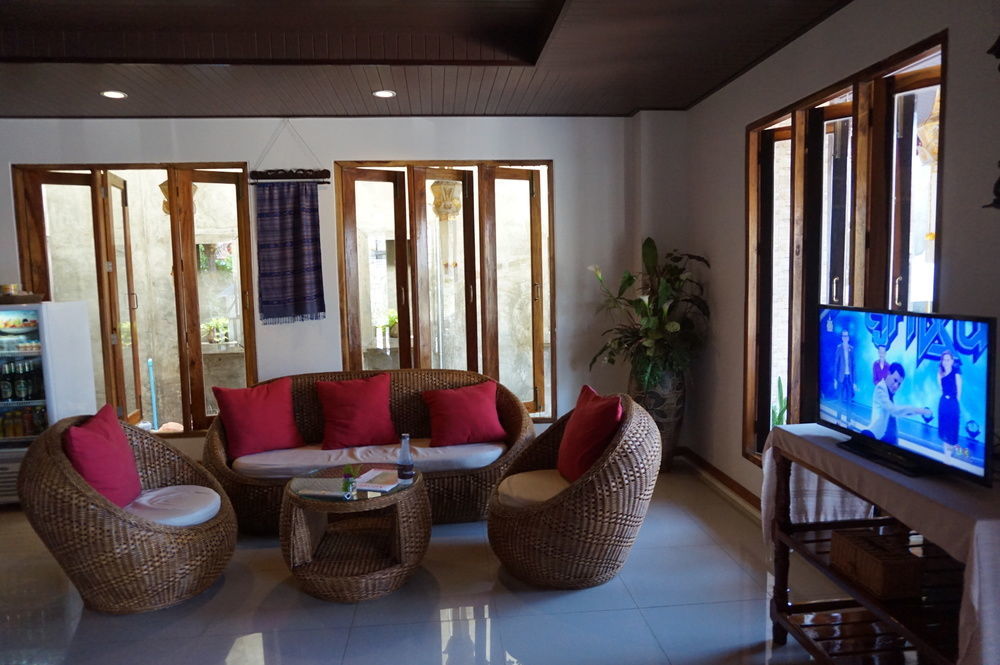 Baan Krittika Hotel Удон Тани Екстериор снимка