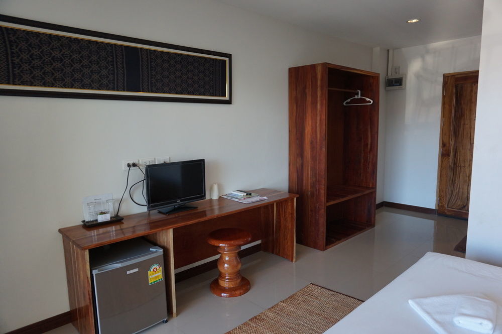 Baan Krittika Hotel Удон Тани Екстериор снимка