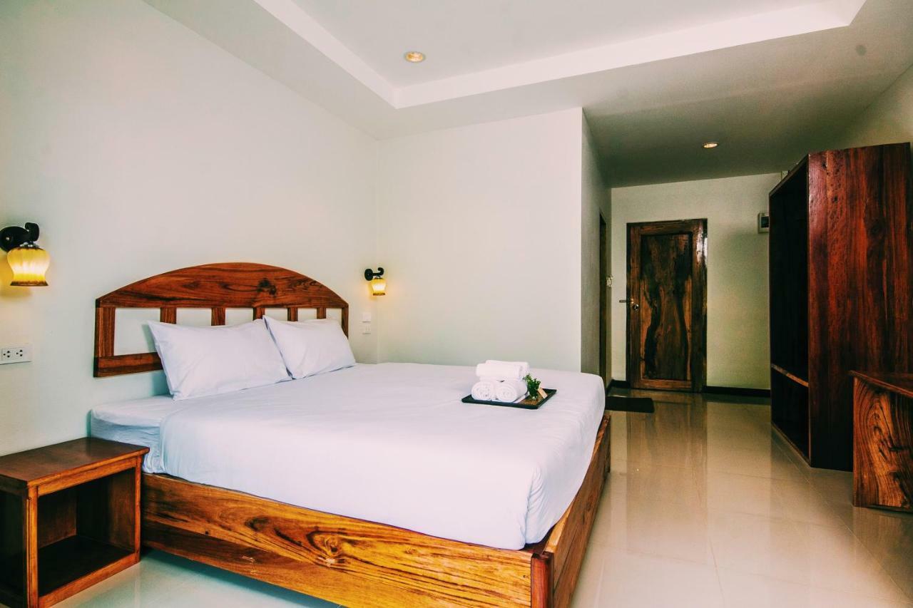 Baan Krittika Hotel Удон Тани Екстериор снимка